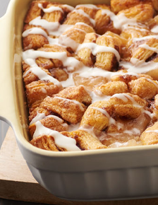 Make-Ahead Apple Pie Cinnamon Roll Breakfast Bake