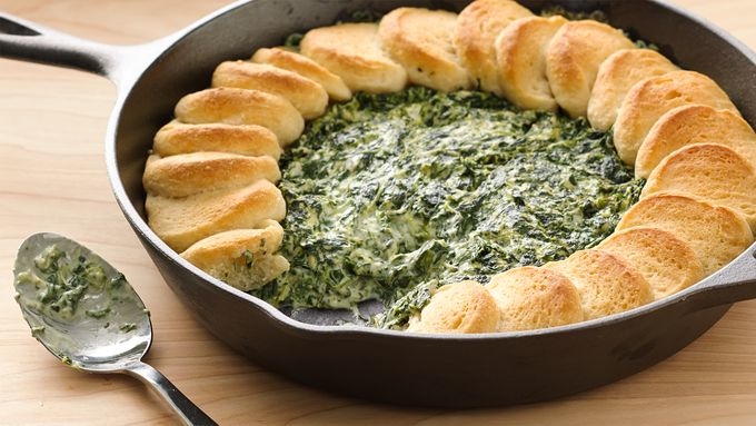 Spinach-Alfredo Skillet Dip