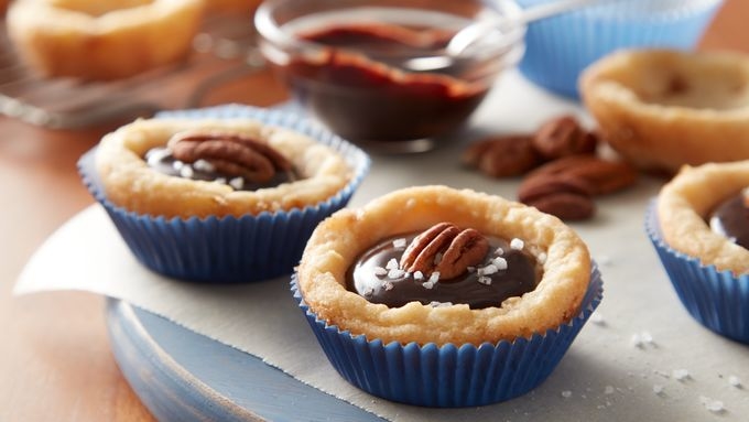 Ganache Salted Caramel Cookie Cups