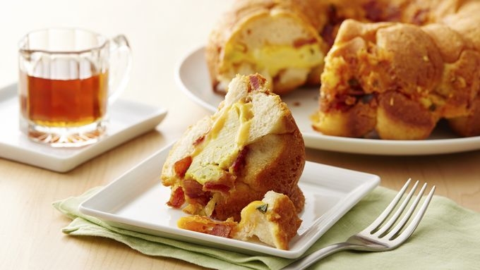 Bacon, Egg and Cheese Monkey Bread