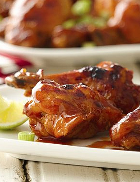 Slow-Cooker Buffalo-Barbecue Chicken Wings