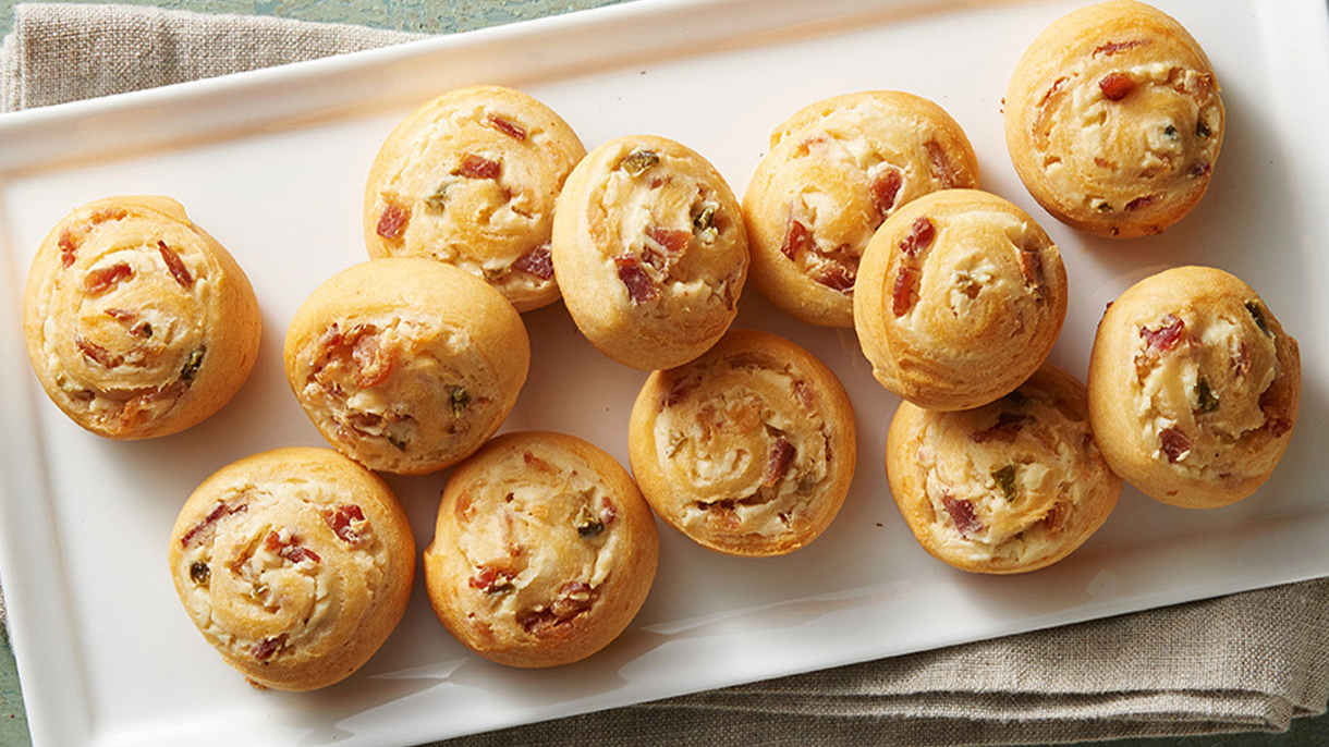 Bacon-Jalapeño Popper Pinwheels