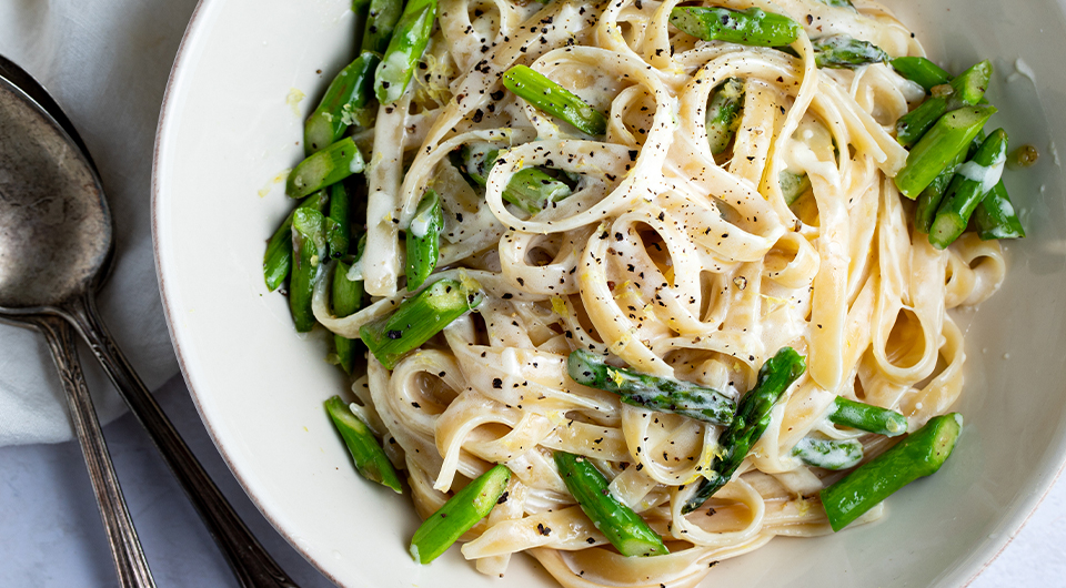 Lemony Asparagus Pasta