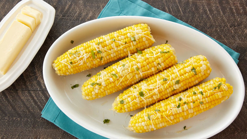 Classic Boiled Corn on the Cob