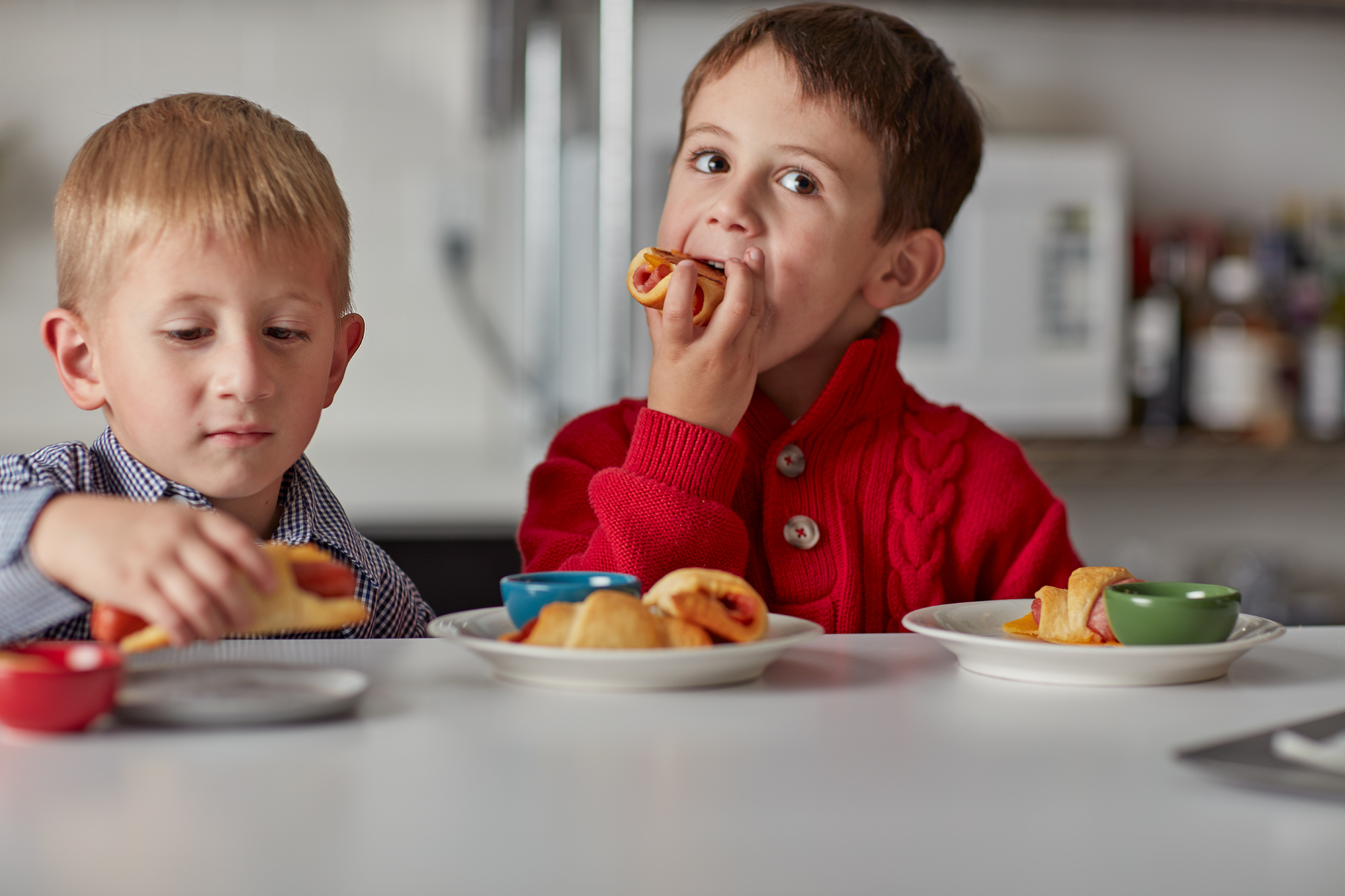 10FamilyDinnersWithkidJobsForLittleCooks