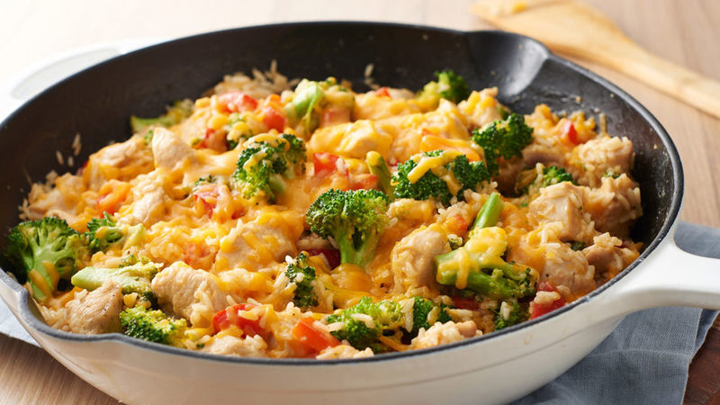 LUNCH: One-Pot Cheesy Chicken Rice and Broccoli