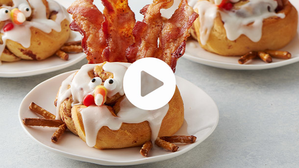 Cinnamon Roll Turkeys for the Kiddos
