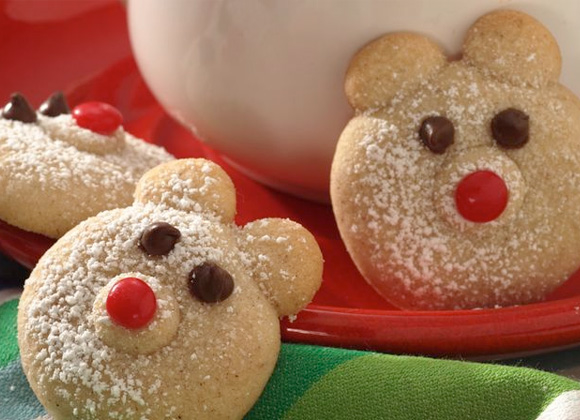 Adorable (and Easy!) Cinnamon Polar Bears