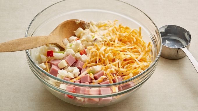 5-Ingredient Creamy Ham and Potato Casserole