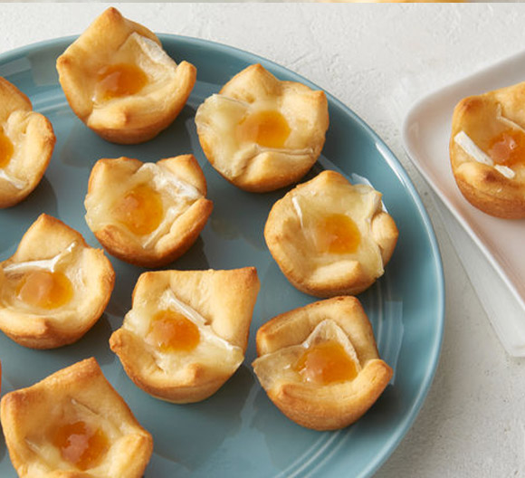 3-Ingredient Apricot Brie Bites