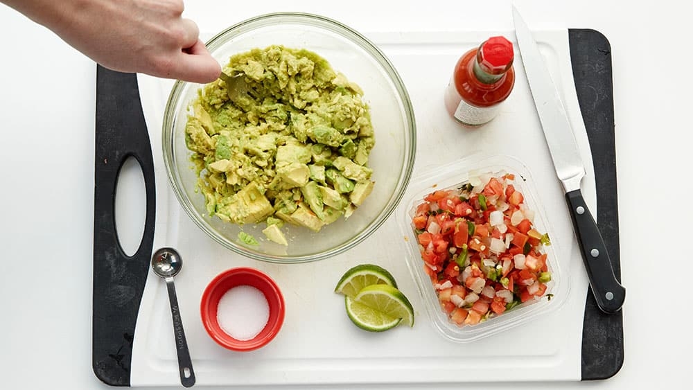 Simple Homemade Guacamole