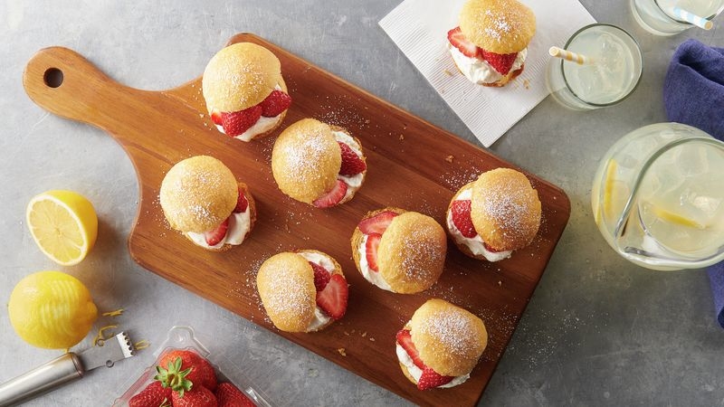 NEW! Strawberry Lemonade Crescent Cream Puffs