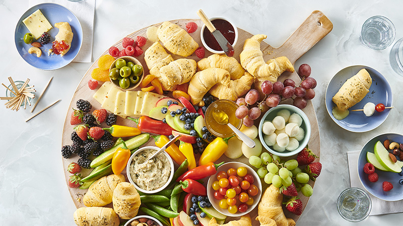 How to Make a Meatless Charcuterie Board