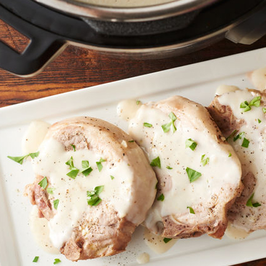 Instant Pot® Creamy Garlic Pork Chops