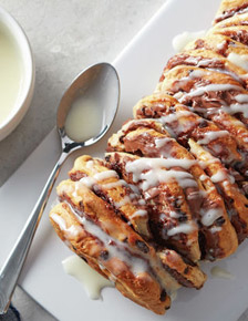 Nutella®-Stuffed Biscuit Pull-Apart Bread