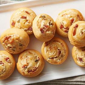 Bacon-Jalapeño Popper Pinwheels