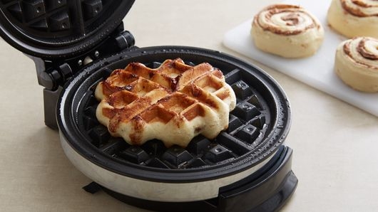Cinnamon Roll Waffles with Cream Cheese Glaze