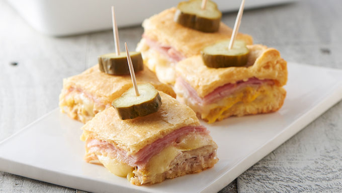 20 Picnic-Worthy Recipes That Scream Summer