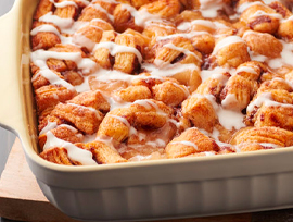 Make-Ahead Apple Pie Cinnamon Roll Breakfast Bake