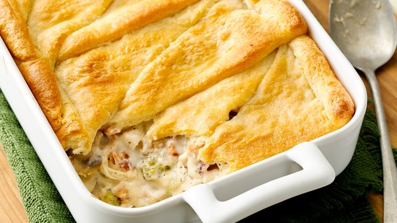 Cheesy Chicken and Broccoli Crescent Bake