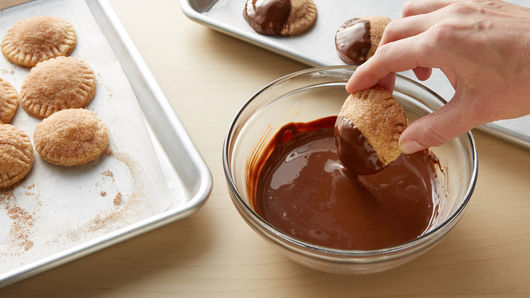 Stuffed Churro Cookies