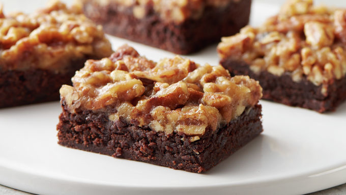 Fudge Pecan Pie Brownie Bars