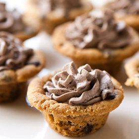 Chocolate Chip Cookie Cups with Chocolate Cream