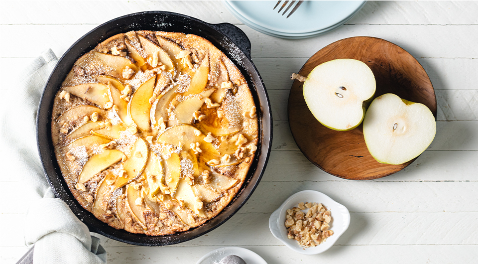 Oven-Baked Pear Pancake