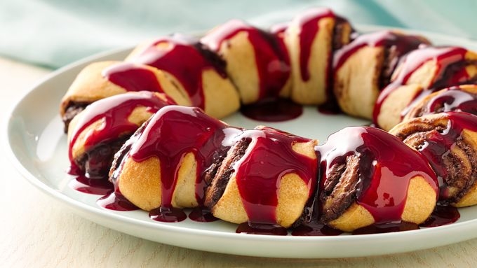 Chocolate Raspberry Crescent Ring