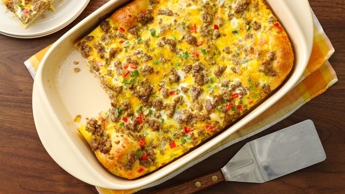 Cheesy Sausage Breakfast Bubble-Up Bake