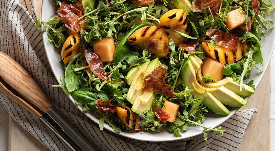 Grilled Peach & Prosciutto Salad