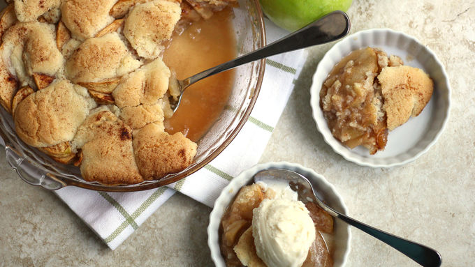 Apple Snickerdoodle Cobbler